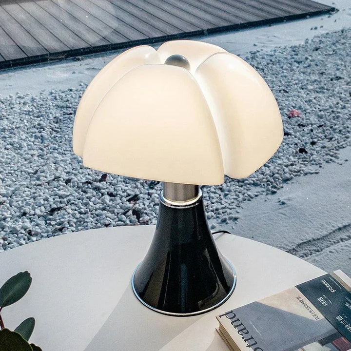 Lisslune | Designer Flower Table Lamp - FloraLuxe