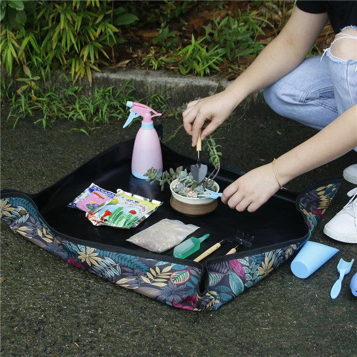 Lisslune | Essential PVC Oxford Fabric Plant Mat for Effortless Indoor and Outdoor Gardening