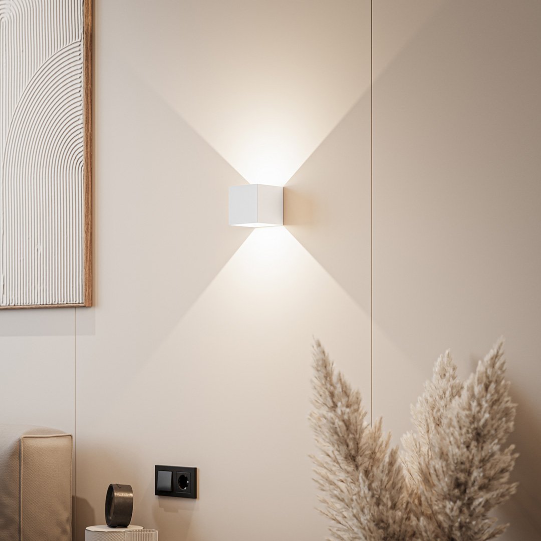 Lisslune | LumiGuard - LED wall lamp with warm light