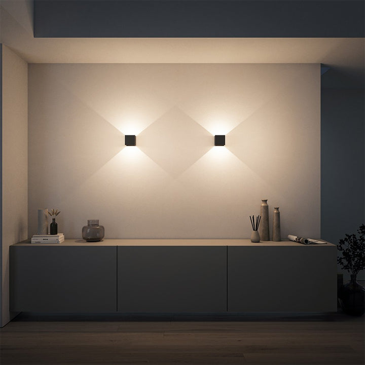 Lisslune | LumiGuard - LED wall lamp with warm light